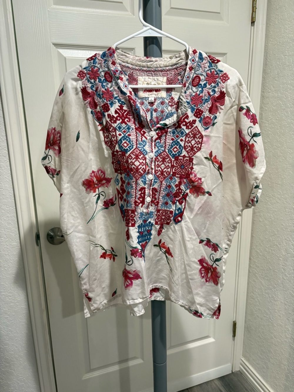 Johnny Was White Tunic with Rose and Teal Embroidery